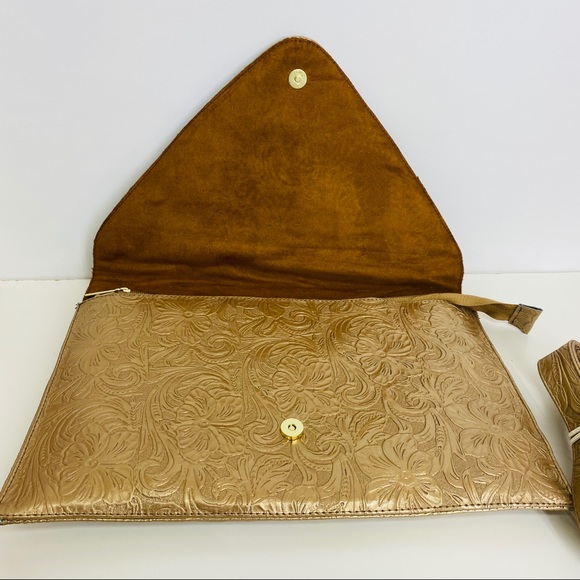 Gold engraved leather clutch and crossbody - Picture 4 of 10